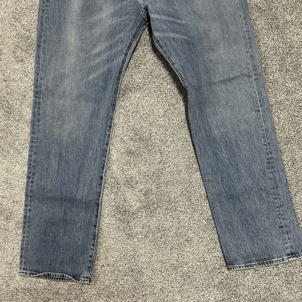 Levi's 501 Jeans Mens 40x32 Blue Straight Leg Button Fly Medium Wash